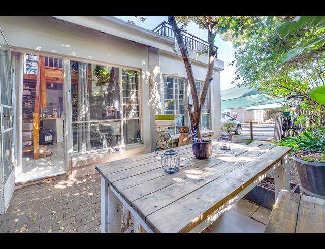 2 BEDROOM SECTIONAL TITLE FOR SALE IN DOUGLASDALE